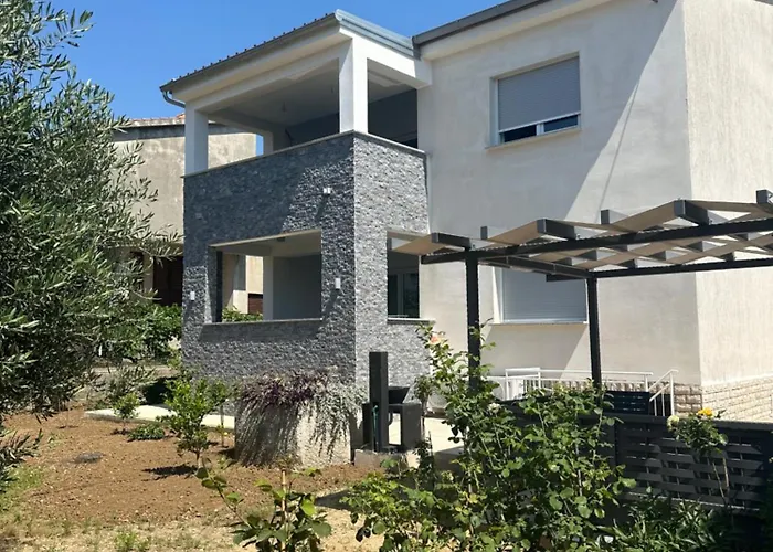 Villa Luka Baska