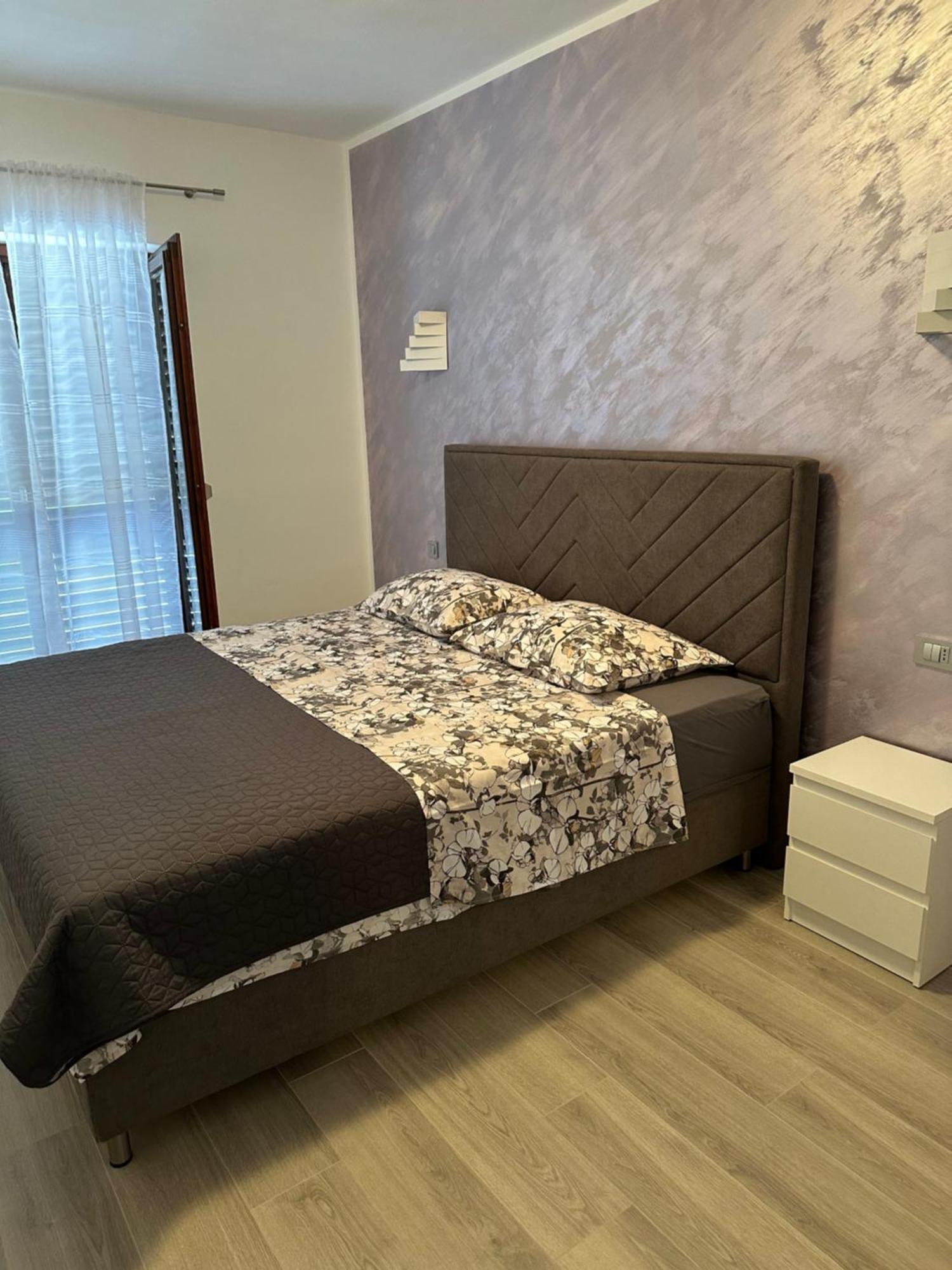 Luka Apartment *
